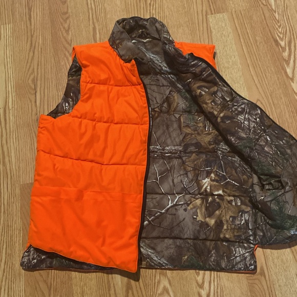 Reversible Camo and Orange Vest - Picture 3 of 3